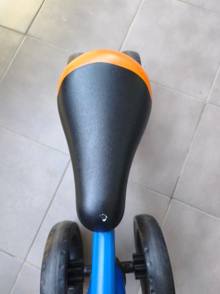 Triciclo Olsson Azul y Naranja