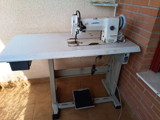 Maquina coser triple arrastre Juki-241H con servo