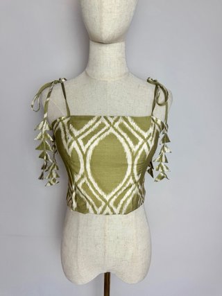 Top corto estampado verde y blanco