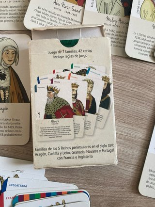 Juego de cartas educativo Familias de los 5 Reinos