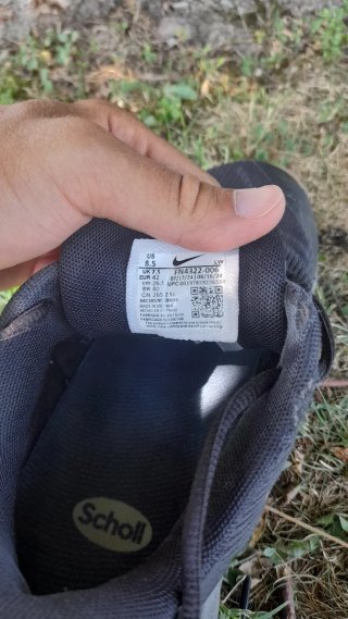 Nike Precision 7 Scarpe da Basket Nere e Oro