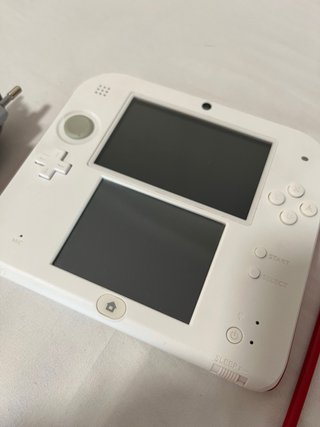 Nintendo 2DS Roja y Blanca