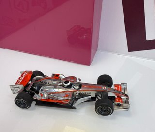 Coche metal scalextric mercedes benz mobil 1