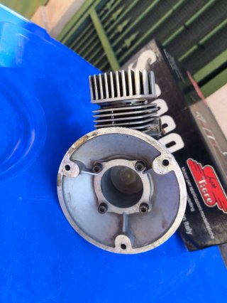 Motore Super Tigre S2000 per modellismo RC nitro