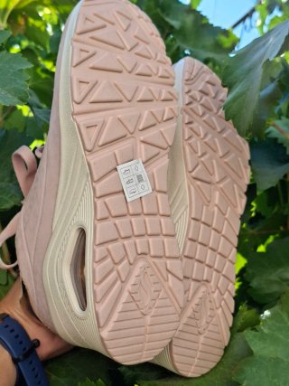 Zapatillas Skechers Rosa y Dorado