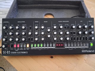 Roland SE-02 Boutique Series Sintetizador