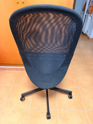 Silla de oficina con ruedas