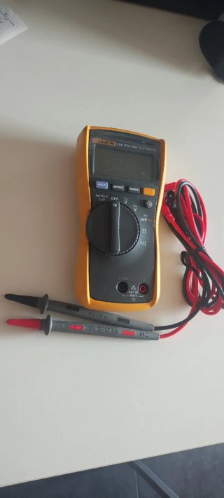 Multímetro Fluke 114 True RMS