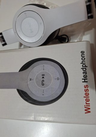 Cascos Inalámbricos P47 Bluetooth