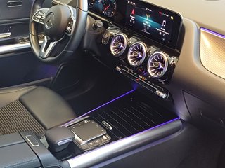 Mercedes-Benz GLA 200-2021