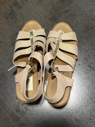 Sandalias Pitillos Beige Tacon Grueso Talla 37