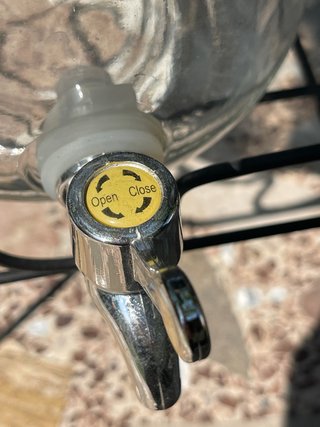 Jarras dispensador de bebidas con grifo