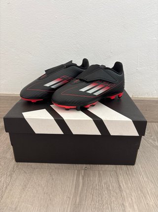 Botas de fútbol Adidas niño