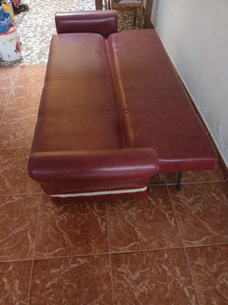Sofá cama antiguo 4 plazas piel sintética