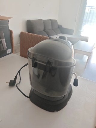 Cafetera DeLonghi Negra
