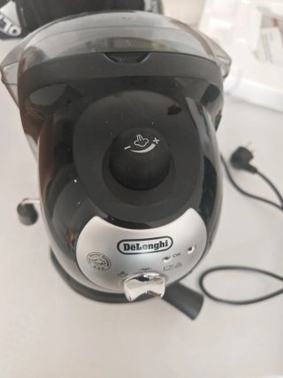 Cafetera DeLonghi Negra