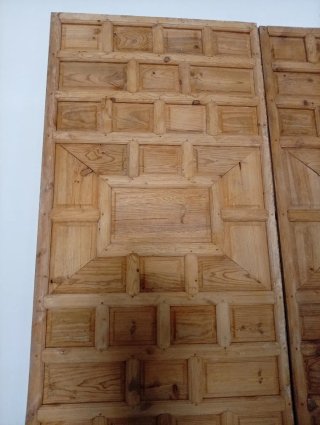 Portón Madera Antiguo 2 Hojas Cuarterones 318x262c