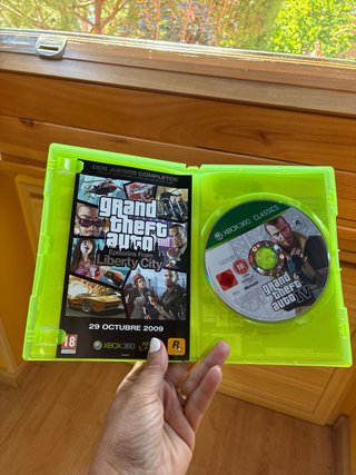 Lote 17 Giochi Xbox 360: UFC, PES, GTA IV, Star War