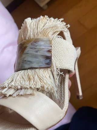 Sandalias Uterqüe con pedrería