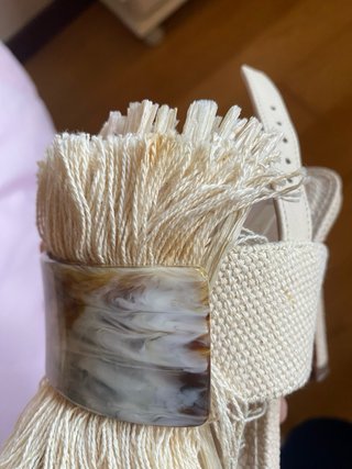 Sandalias Uterqüe con pedrería