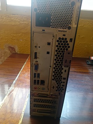Ordenador pc Lenovo ThinkCenter M82 i5 8GB RAM Grá
