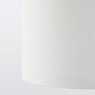 Lámpara de pie IKEA SKAFTET con pantalla RINGSTA