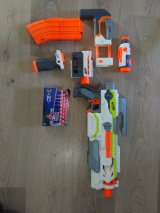 Nerf Modulus con complementos y extras