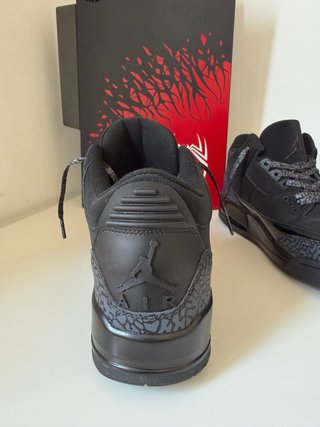 Jordan 3 Black Cat