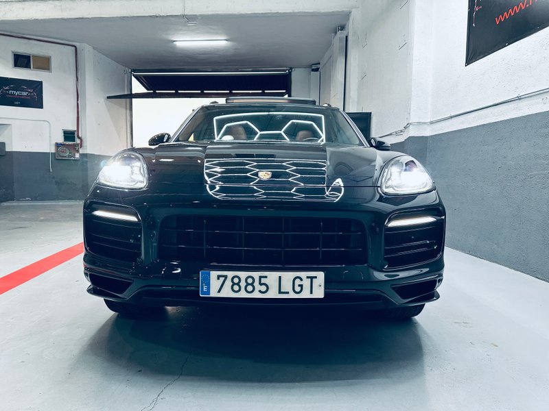Porsche Cayenne 2020, foto 3