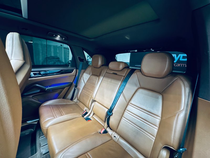 Porsche Cayenne 2020, foto 21