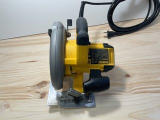 Sierra Circular DeWalt DWE 575-QS