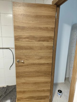 Puerta interior maciza madera