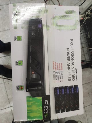 Mesa Behringer UB1222FX-PRO equipo sonido completo