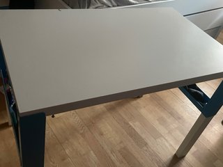 Mesa Infantil Escritorio Azul y Blanca