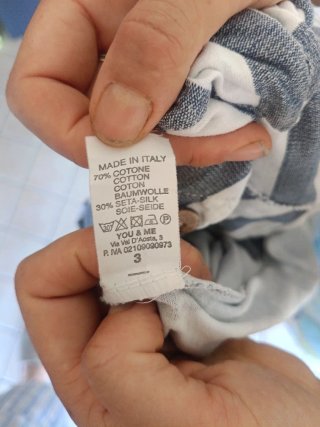 Vestito lungo a righe azzurre e bianche