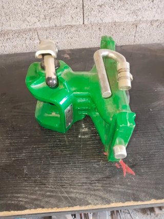 Enganche de tractor jhon Deere 5100