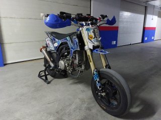 Pitbike Malcor Super Racer 190 motard Azul y negro