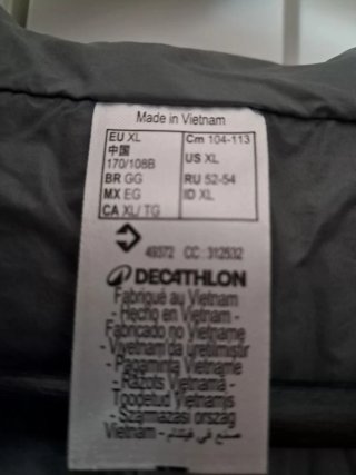 Abrigo Decathlon Señora Negro Talla XL