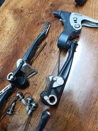 Shimano M570 V-Brake Frenos y Manetas