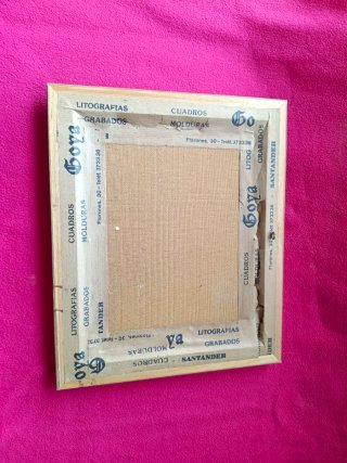Cuadro pintado sobre tabla firmado