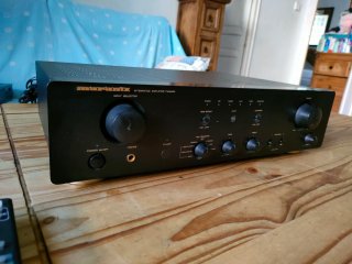Amplificador Marantz pm 4000.