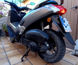 Yamaha NMAX 2019 Gris