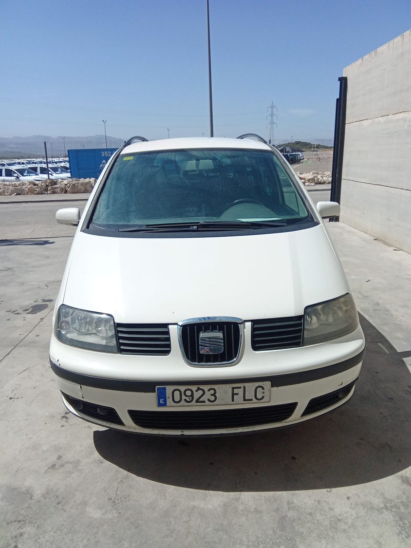 SEAT Alhambra 2.0 TDi Reference Plus 2007, foto 3