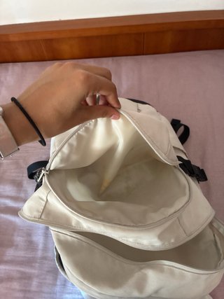 Mochila Adidas Beige y Negra