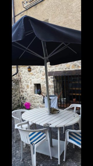 Ombrelloni da terrazza senza base