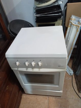 Cocina y horno gas butano Balay