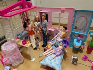Conjunto Barbie Casa y Accesorios