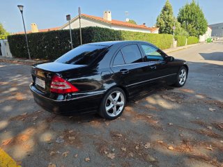 Mercedes-Benz Clase C 2004