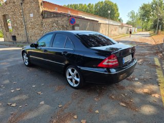 Mercedes-Benz Clase C 2004