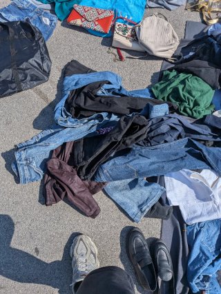 Lotto Abbigliamento e Accessori Vari stock